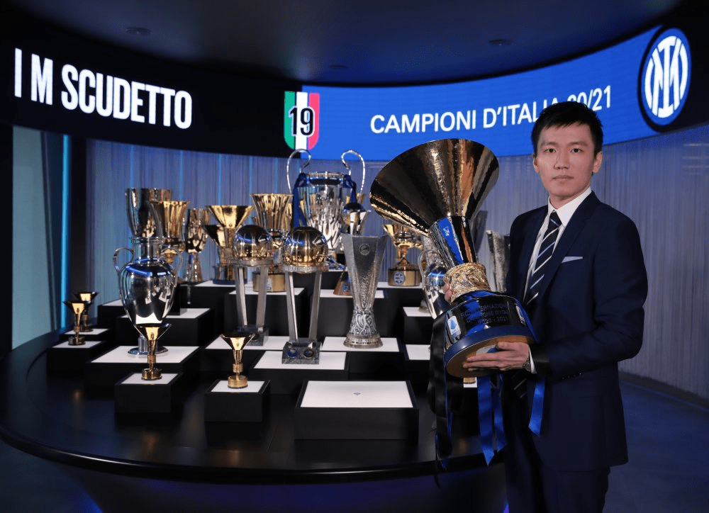 包含今夜NBA季后赛焦点战；国际米兰官宣签约；压力陡增；球探报告显示潜力的词条