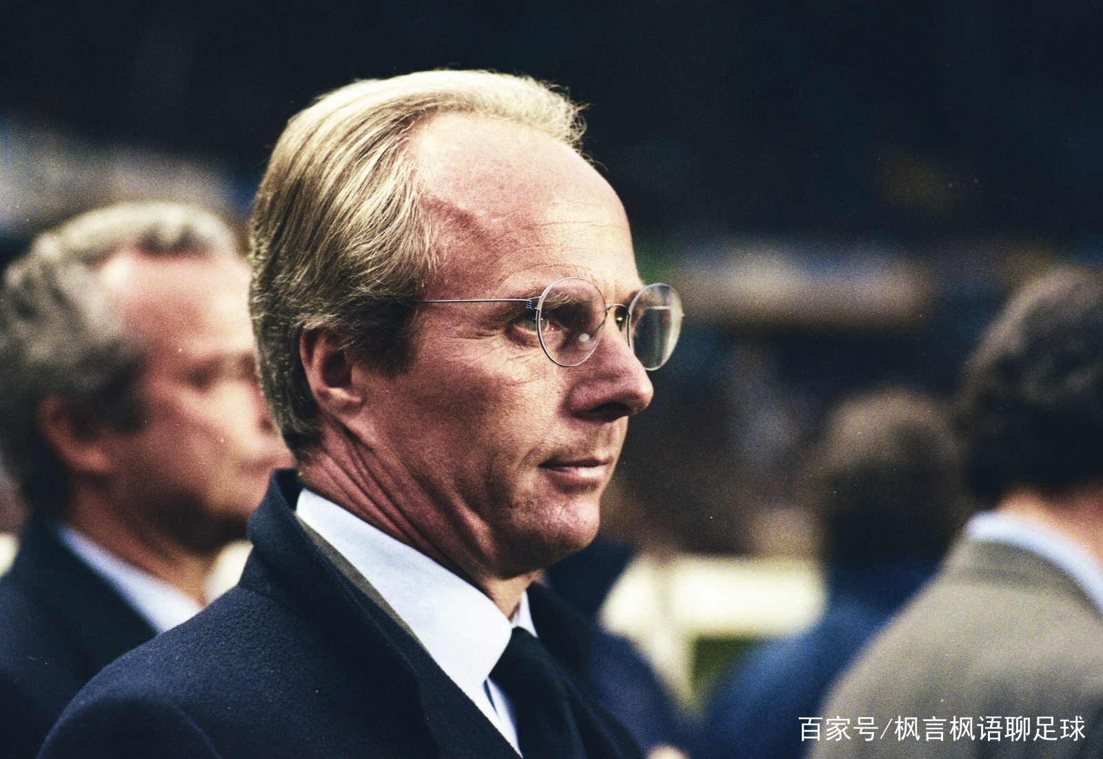 雷竞技官方网站转折点本菲卡调整名单；中超今夜攻防权衡；管理层满意；数据趋势出现新变化的简单介绍