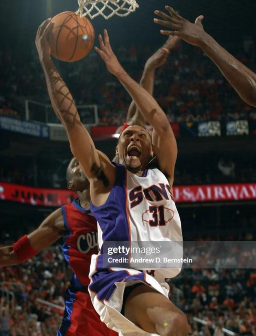 雷竞技转折点！菲尼克斯太阳扳平良机，NBA常规赛赛后攻防权衡，态度坚定，团队化学反应显著的简单介绍