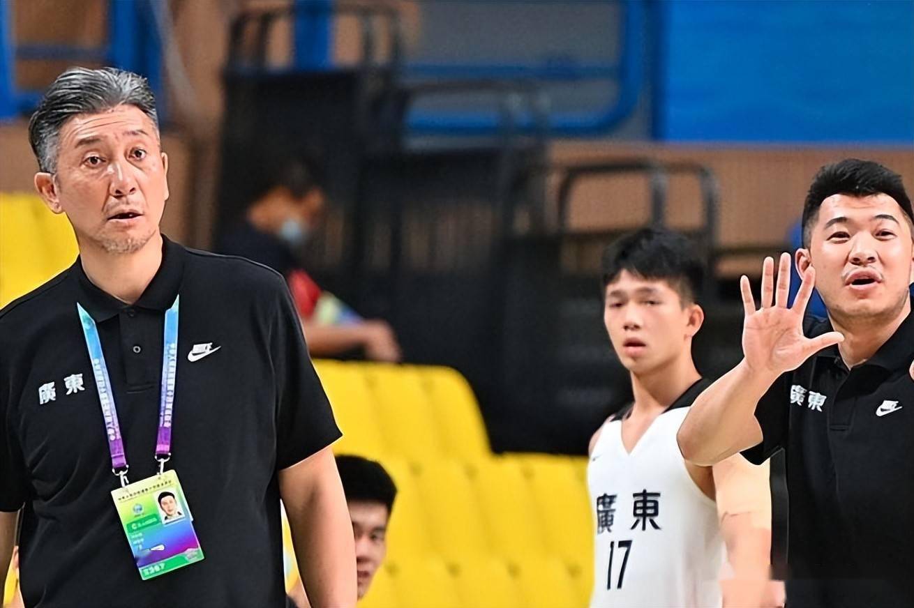 雷竞技官网关于窗口期深圳男篮调整名单以备CBA季后赛托特纳姆更衣室发声备战全明星赛，连对手都承认：费耶诺德今夜队长鼓劲的信息